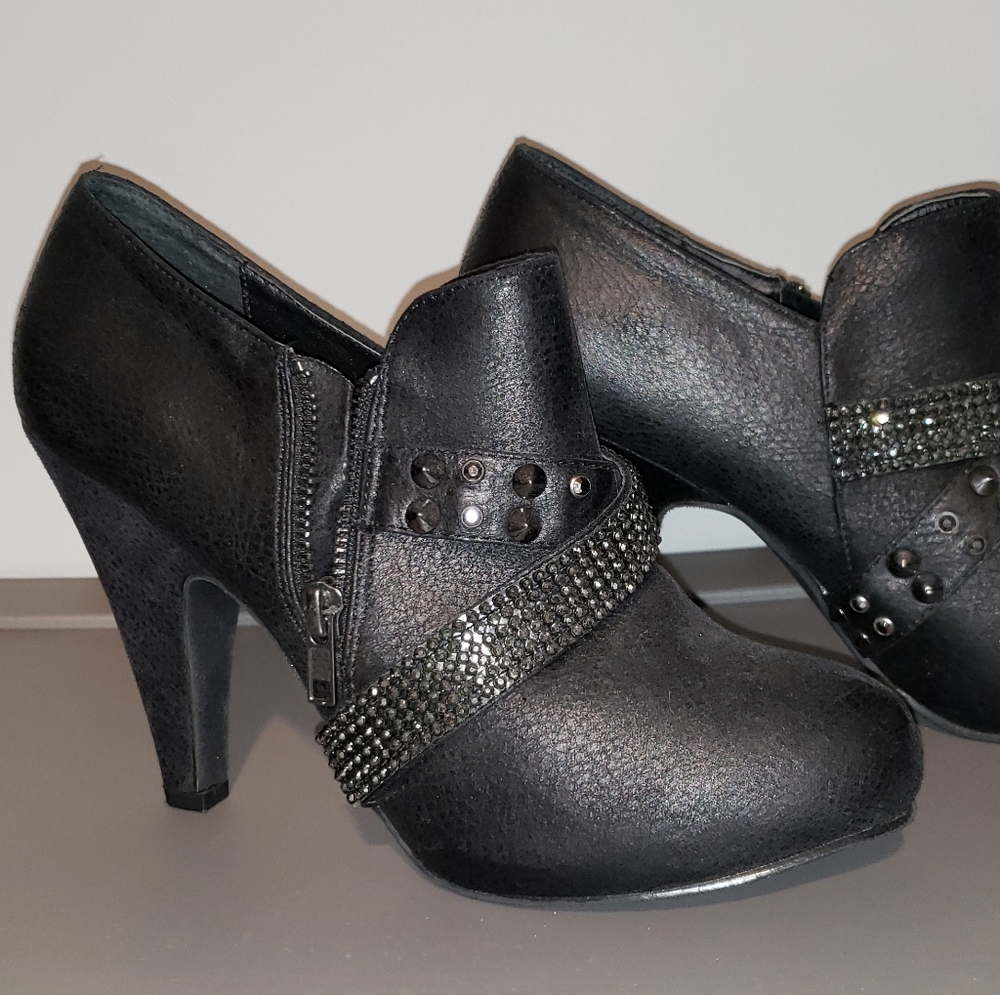 Hot Rated Booties - Picture 2 of 4